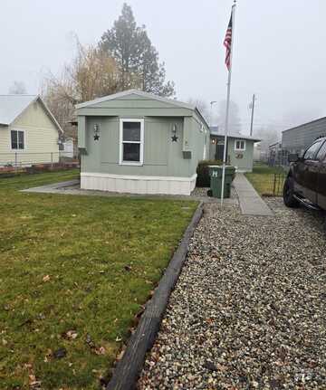 116 E Park Ave, New Plymouth, ID 83655