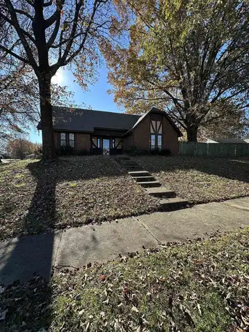 6387 BENT OAK, Memphis, TN 38115