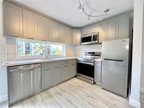 17021 N Bay Rd, Sunny Isles Beach, FL 33160