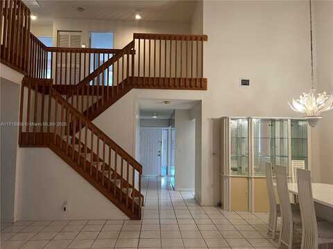 3890 Amalfi Dr, Hollywood, FL 33021