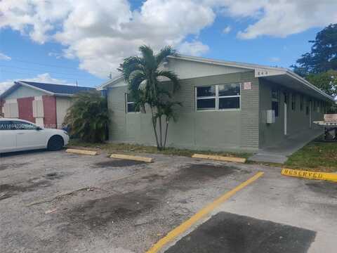 844 SW 10th St, Hallandale Beach, FL 33009