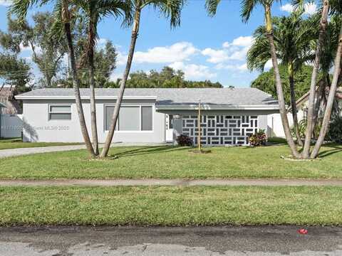 6341 Simms St, Hollywood, FL 33024