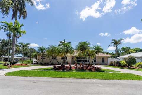 880 NW 73rd Ave, Plantation, FL 33317