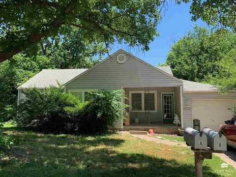 403 S 18th Street, Manhattan, KS 66502