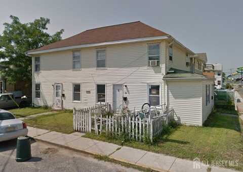 15 Highland Avenue, Keansburg, NJ 07734