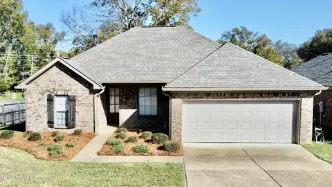 101 Trace Wood Cove, Clinton, MS 39056