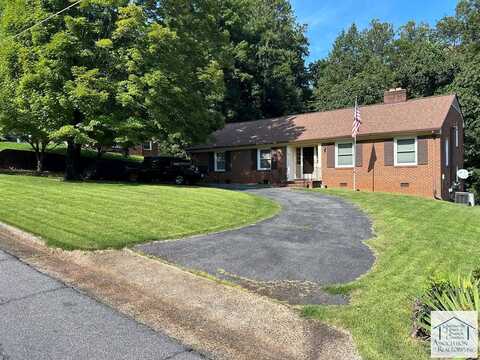 815 Hazelwood Ln, Martinsville, VA 24112