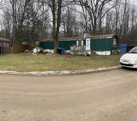 570 Big Oaks, Gladwin, MI 48624