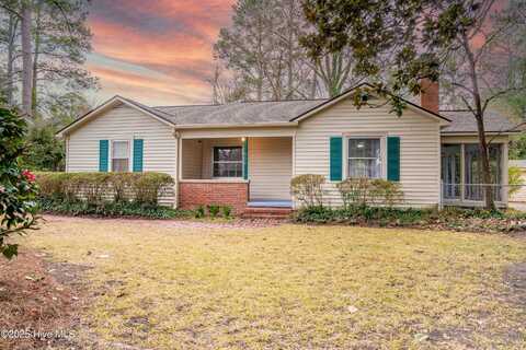 910 W Highland Avenue, Kinston, NC 28501