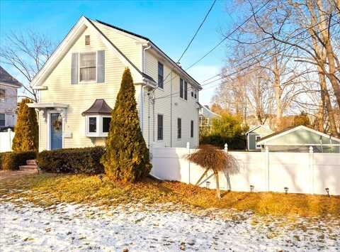 54 North Ave, Abington, MA 02351