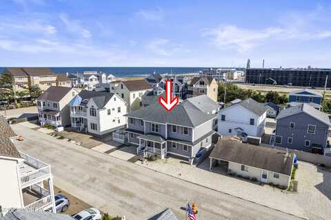 3 Holiday Road, Ortley Beach, NJ 08751