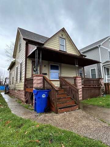 7609 Eve Avenue, Cleveland, OH 44102