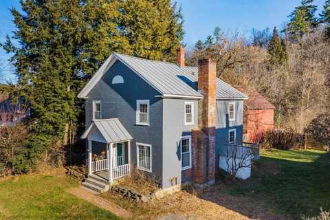 5 Brownsville Road, Hartland, VT 05049