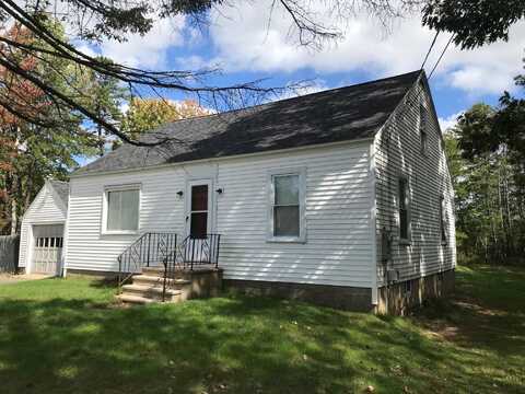 15 Milton Road, Rochester, NH 03868