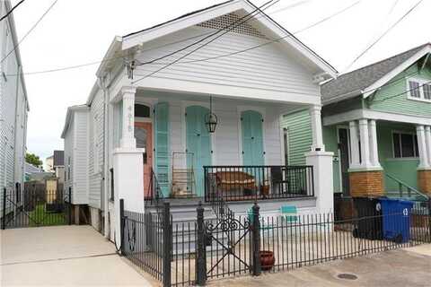 4615 CONSTANCE Street, New Orleans, LA 70115