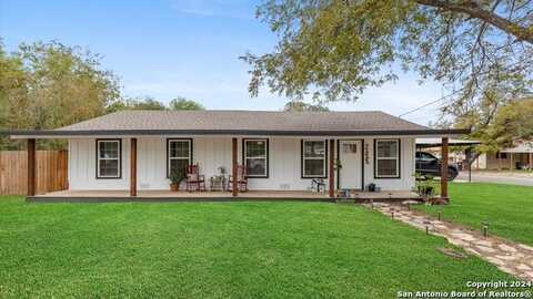 2602 AVENUE I, Hondo, TX 78861