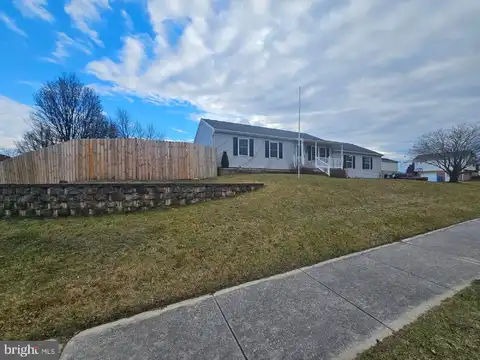 453 S COLUMBUS AVENUE, LITTLESTOWN, PA 17340