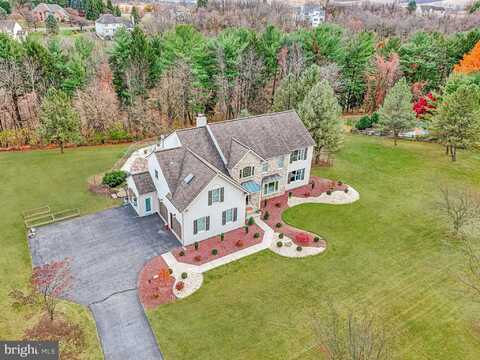 8711 SUMMIT CIRCLE, FOGELSVILLE, PA 18051