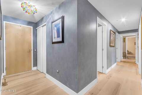 7161 E RANCHO VISTA Drive, Scottsdale, AZ 85251