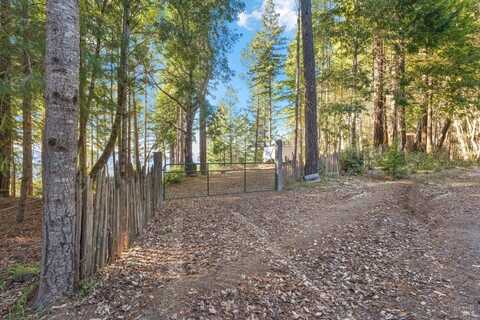 400 Holmes Ranch Road, Philo, CA 95466