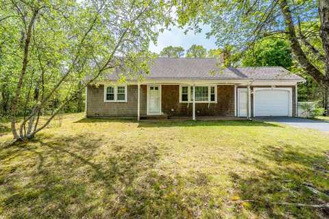 121 S Yarmouth Road, Dennis, MA 02638