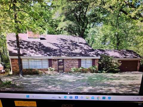 1211 Jewell Dr, Perry, GA 31069