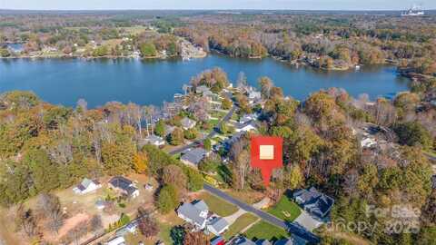 3628 Bay Pointe Drive, Sherrills Ford, NC 28673