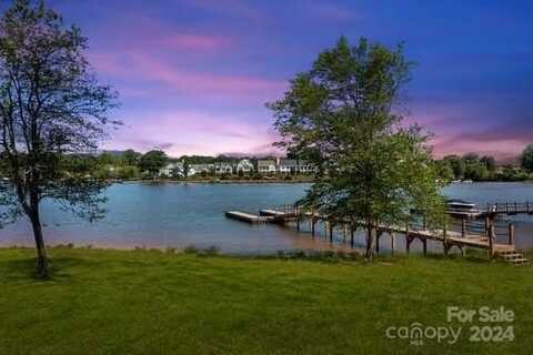 148 Twin Sisters Lane, Mooresville, NC 28117