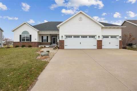 5910 Woodbridge Crest, Marion, IA 52302