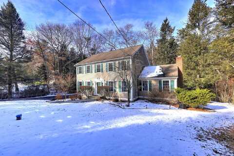 5 Narragansett Trail, Newtown, CT 06482