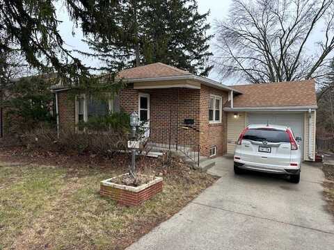 4008 Douglas Avenue, Des Moines, IA 50310