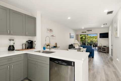 98302 Windward Avenue, Key Largo, FL 33037