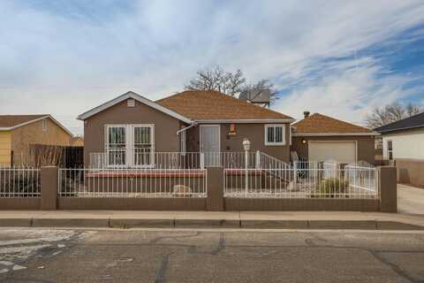 637 57TH Street NW, Albuquerque, NM 87105