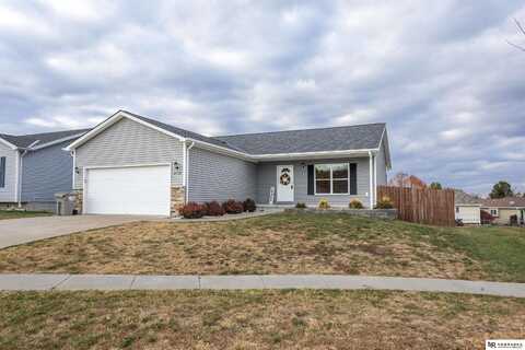 4120 W Thatcher Circle, Lincoln, NE 68528