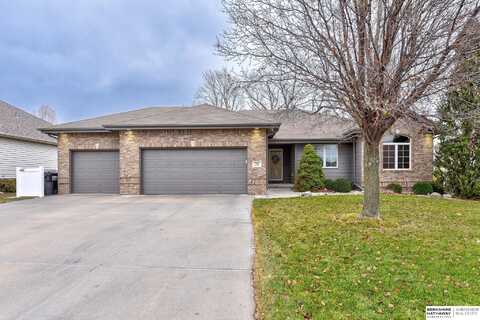 7321 S 93rd Street, La Vista, NE 68128