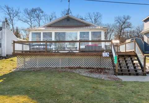 8764 S Spruce Avenue, Newaygo, MI 49337