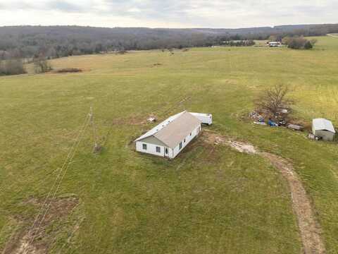 3815 S 77th Road, Dunnegan, MO 65640