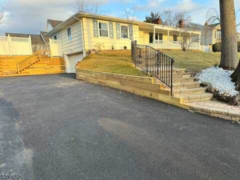 14 Rohn St, East Hanover, NJ 07936