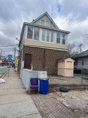 673 Clifton Ave, Clifton, NJ 07011