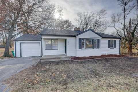 1017 Shady Lane Drive, Kansas City, MO 64118