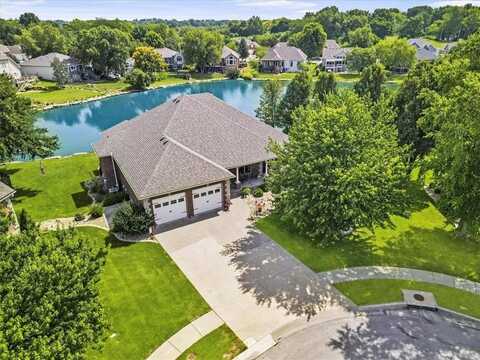 700 Bellerive Court, Lansing, KS 66043