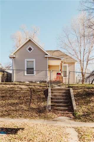 2423 S 17th Street, Saint Joseph, MO 64503