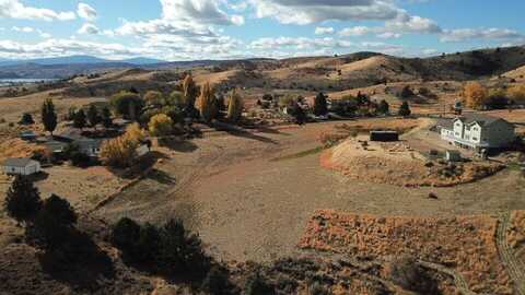 Melanie Court, Klamath Falls, OR 97601