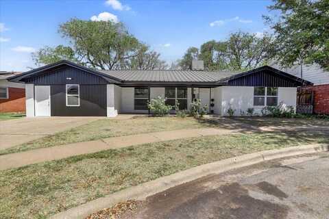 5204 9th Street, Lubbock, TX 79416