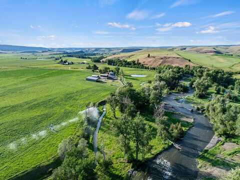 81075 82 Highway, Wallowa, OR 97885
