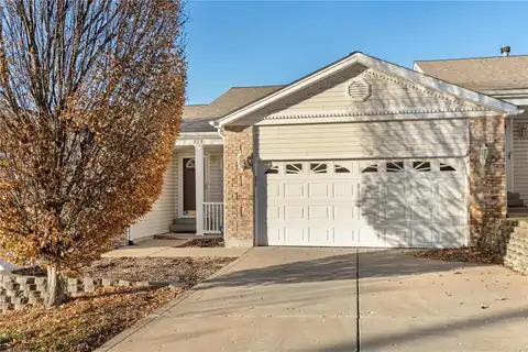 123 Samarra Estates, Fenton, MO 63026