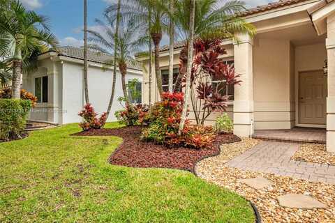 977 Lavender Cir, Weston, FL 33327