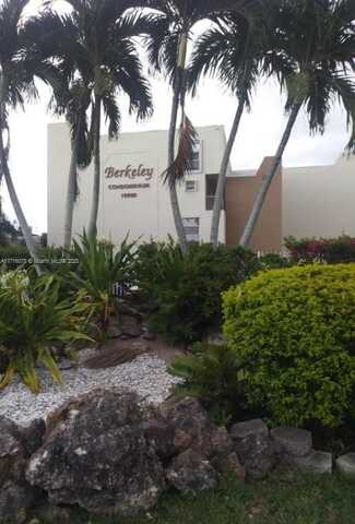 10900 SW 104th St, Miami, FL 33176