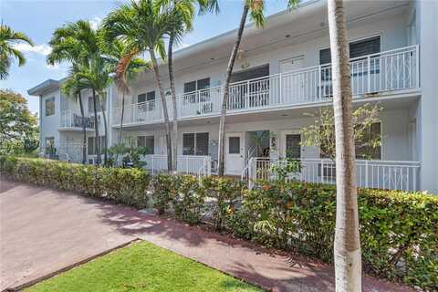 7721 Dickens Ave, Miami Beach, FL 33141