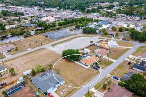 750 HARTFORD DRIVE NW, PORT CHARLOTTE, FL 33952